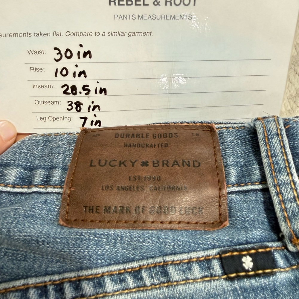 Lucky Brand 221 Straight Leg Jeans Medium Wash Distressed Denim 30x28 Vintage - Picture 16 of 16